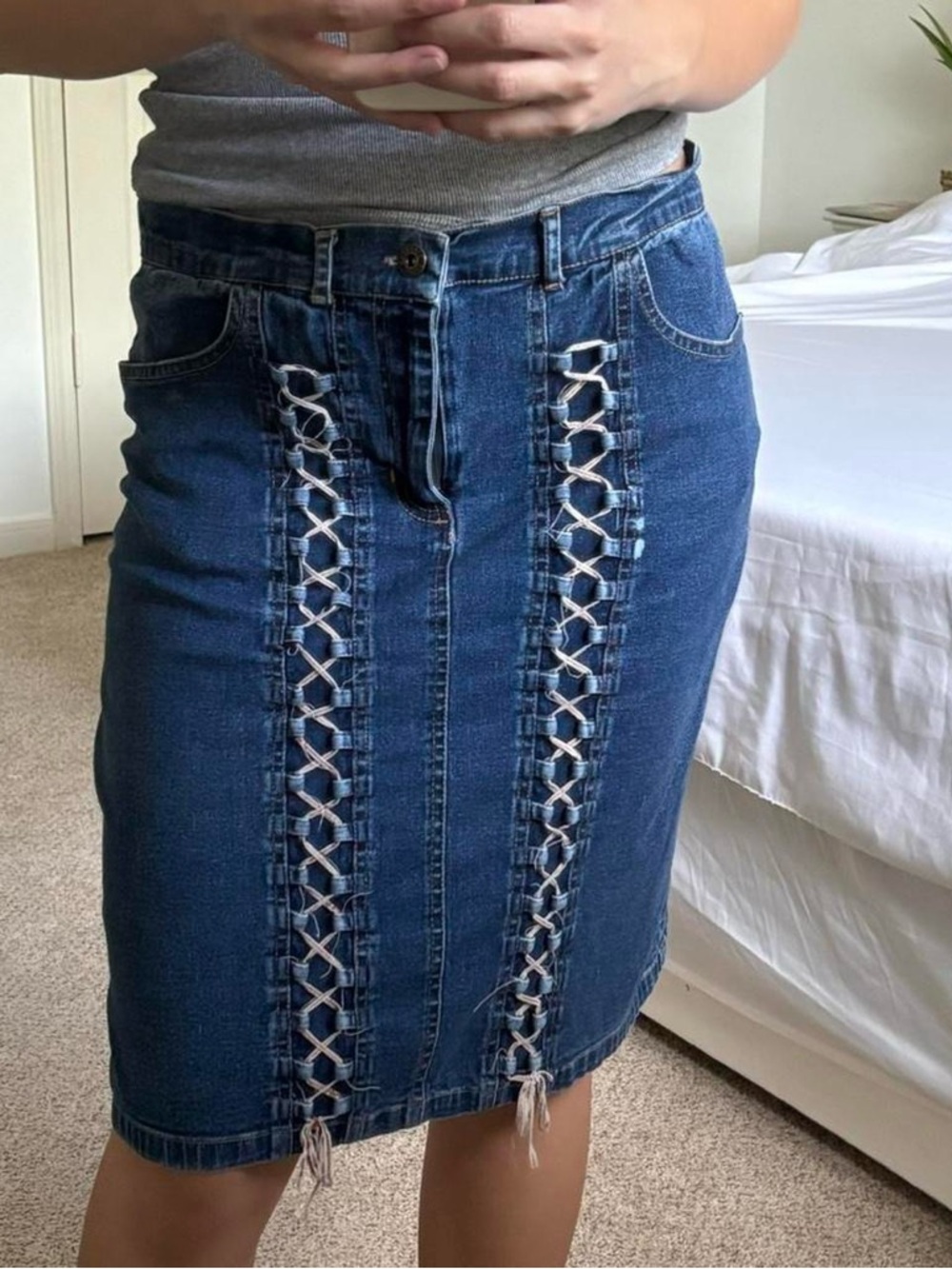 skirt - Picture 3 of 6